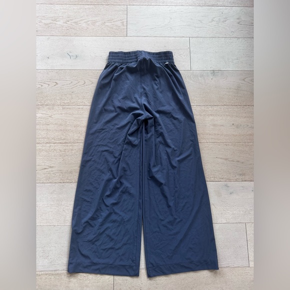 Vuori villa wide leg pants M Azure - Picture 8 of 11